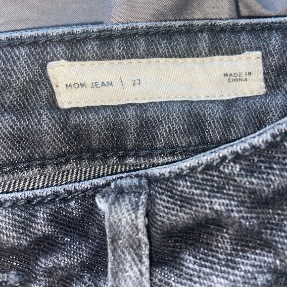 Pacsun Distressed and Ripped Mom Jeans - Picture 4 of 4